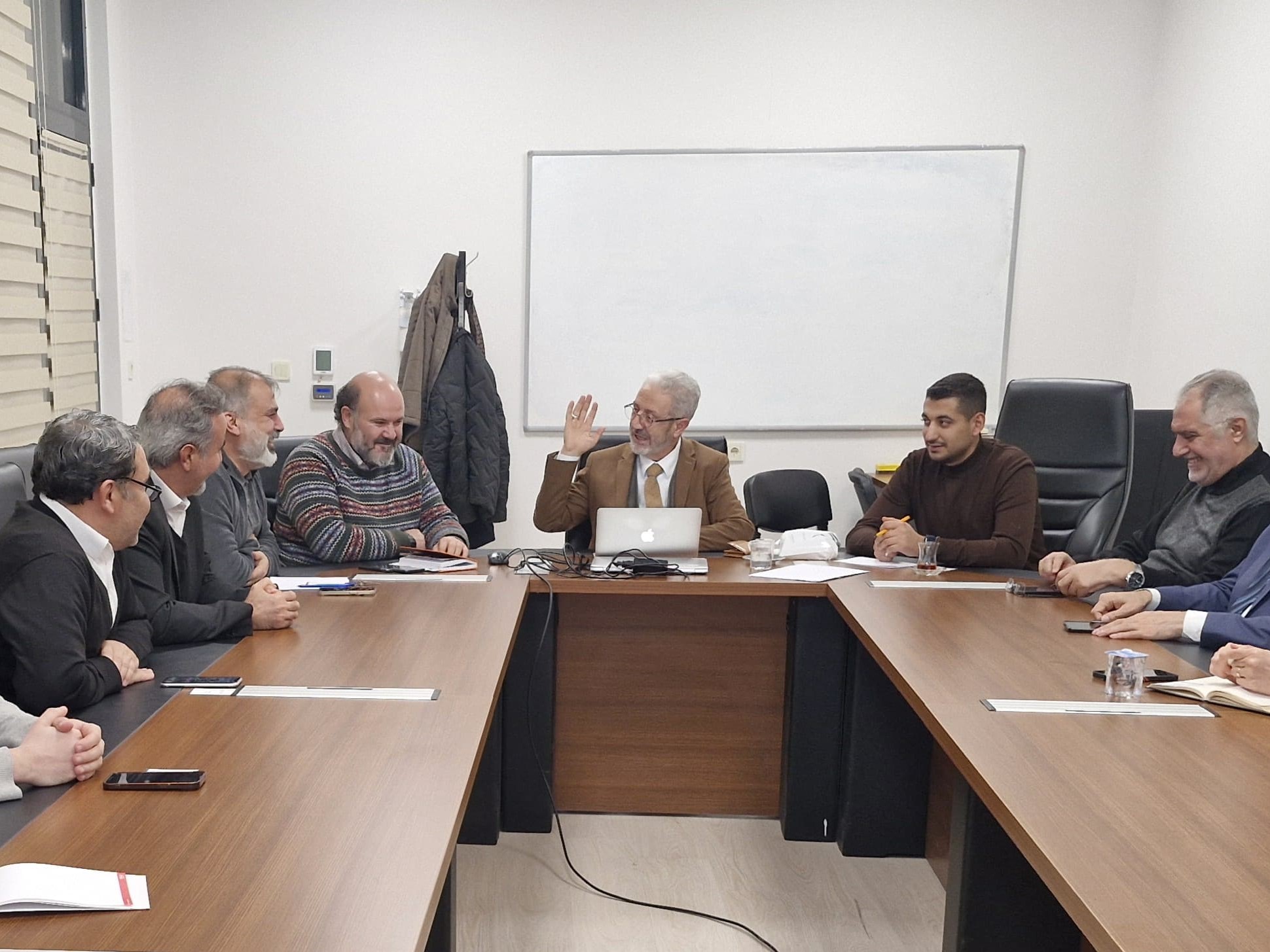 Kurucumuz Süleyman Erdemir İnönü Üniversitesi’nde Yönetim ve Kurumsallaşma Tecrübelerini Paylaştı